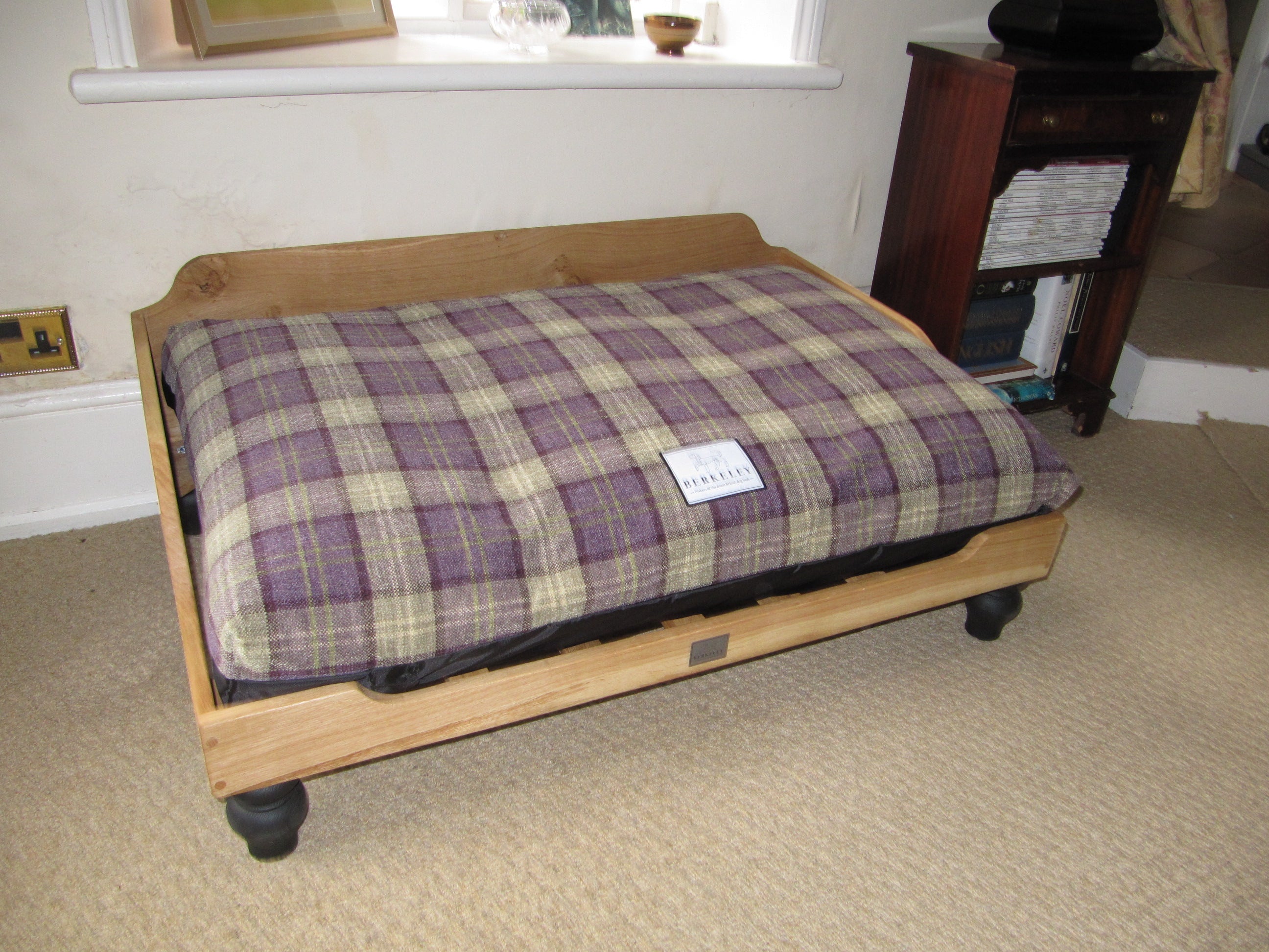 Luxury Dog Bed with Heather Tartan Fabric Cover